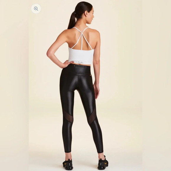 NWT Alala Barre Seamless Tank in White Size Small $65 - Picture 6 of 16